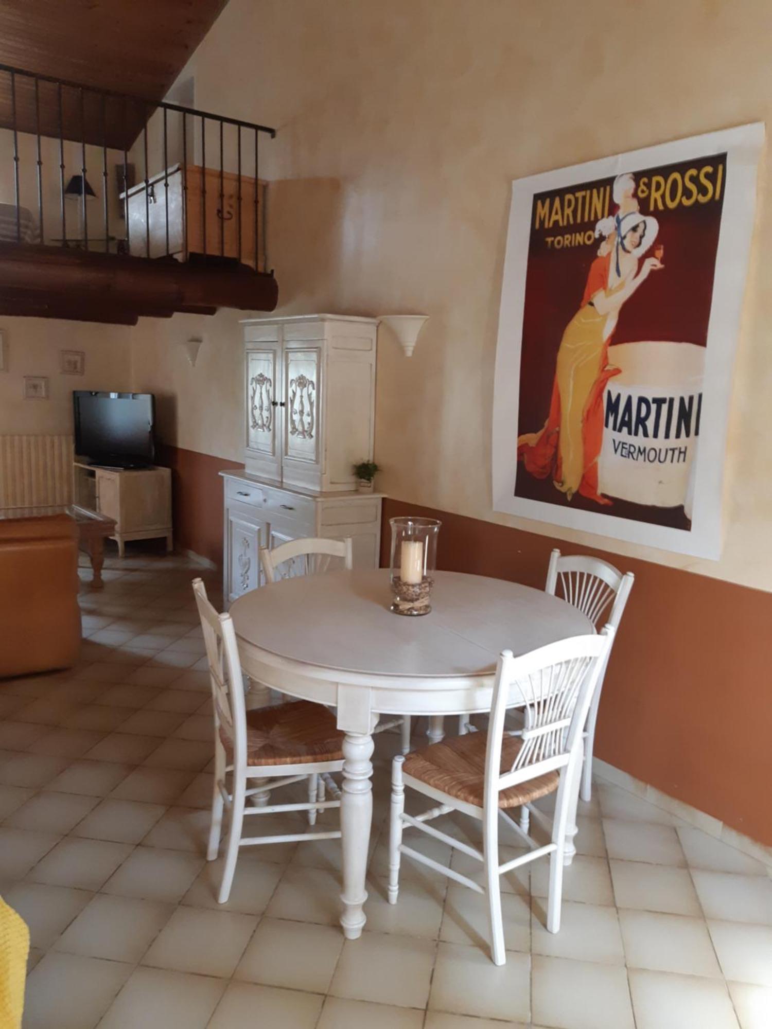 Cherche Midi Noves Esterno foto