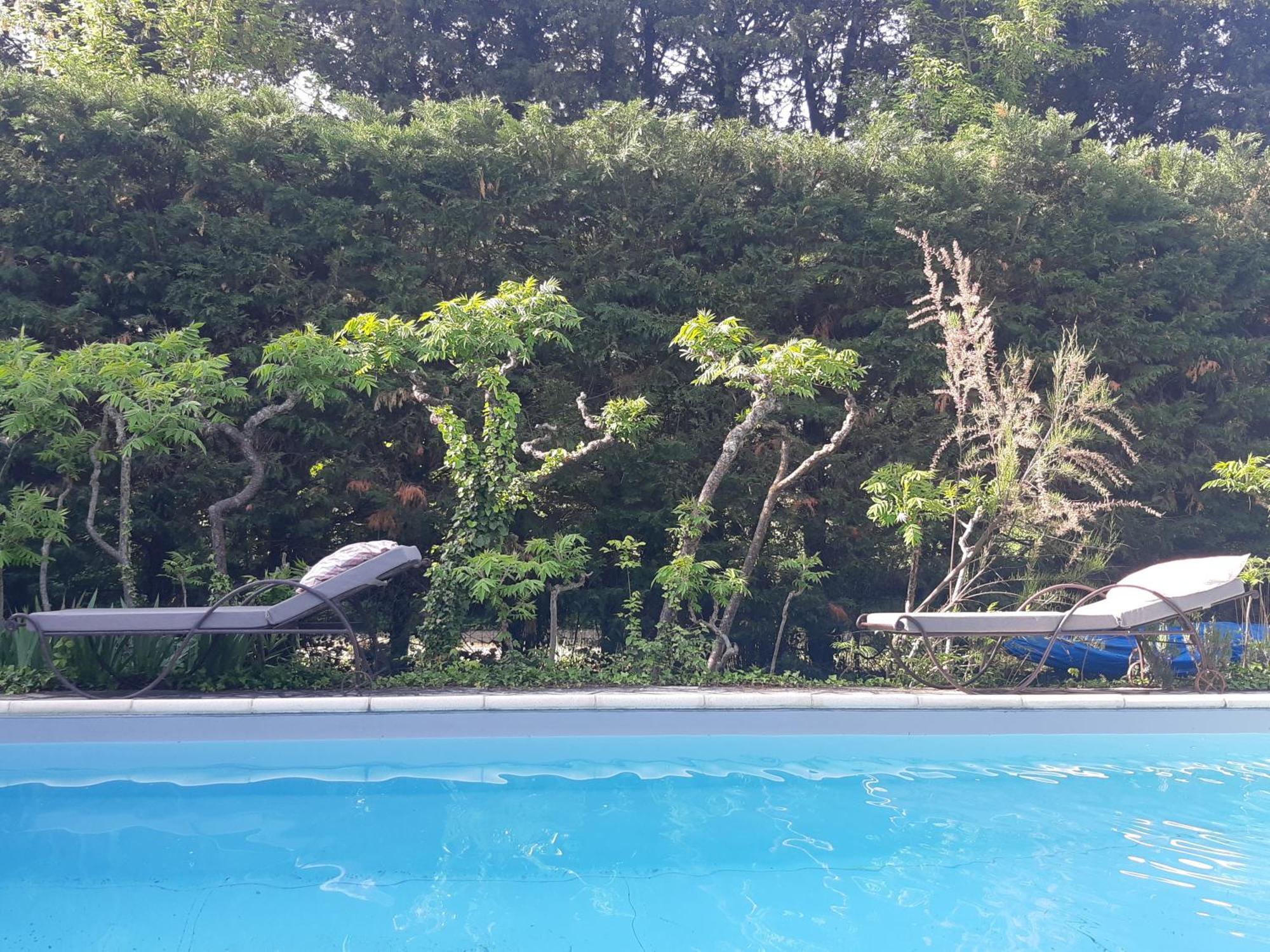 Cherche Midi Noves Esterno foto